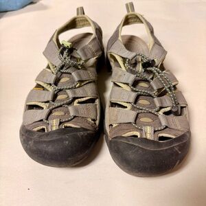 Keen Gray Women’s Water Sandals 9